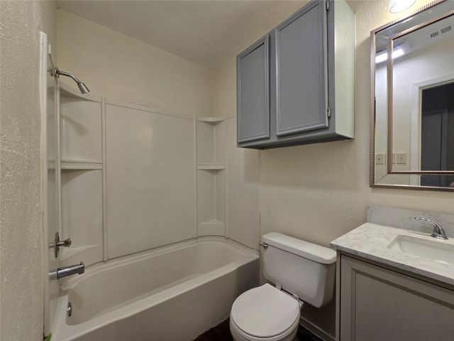 1305 Dobie DR A, Austin, TX 78753