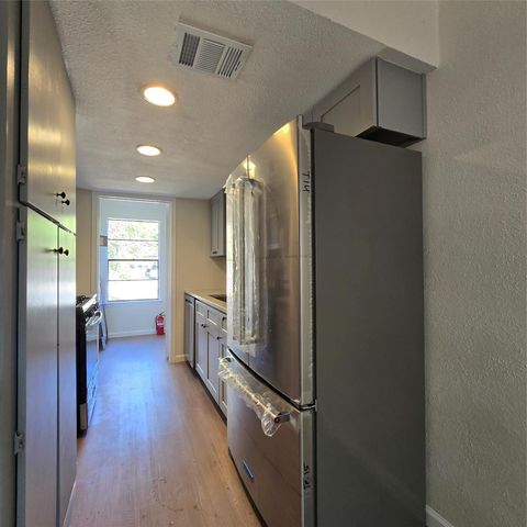 1305 Dobie DR A, Austin, TX 78753