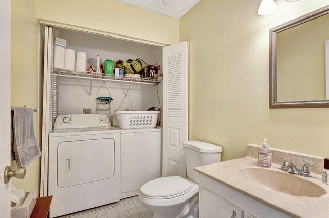 7558 Courtyard Run E, Boca Raton, FL 33433