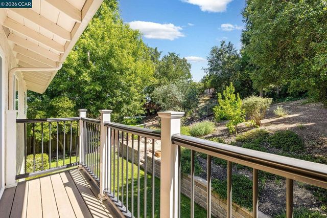 2339 Lariat Ln, Walnut Creek, CA 94596