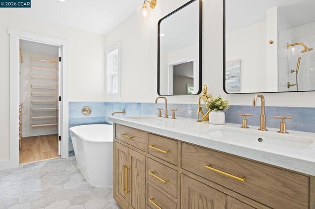 2339 Lariat Ln, Walnut Creek, CA 94596