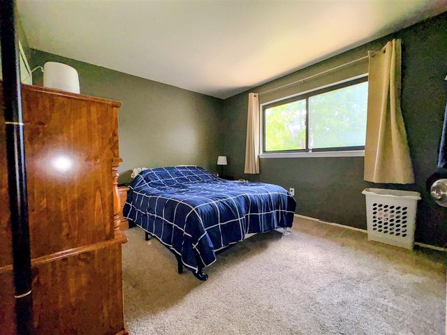 1577 S Dowling Street, Westland, MI 48186