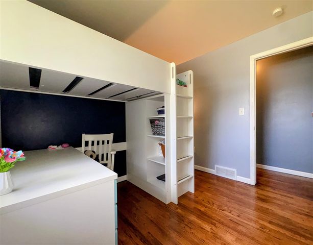 1577 S Dowling Street, Westland, MI 48186