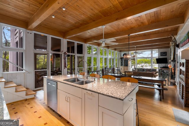 1006 Perrin Cove Road, Tiger, GA 30576