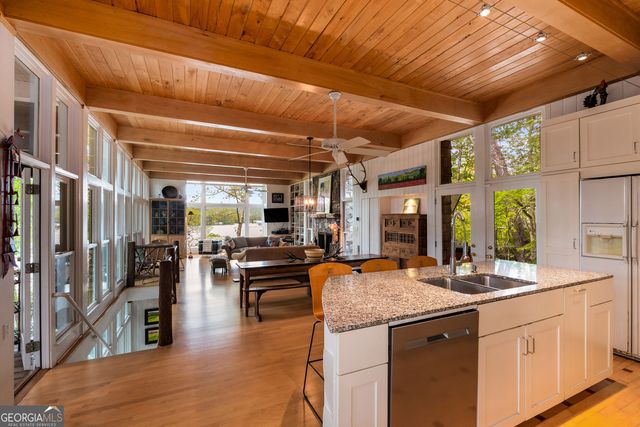 1006 Perrin Cove Road, Tiger, GA 30576