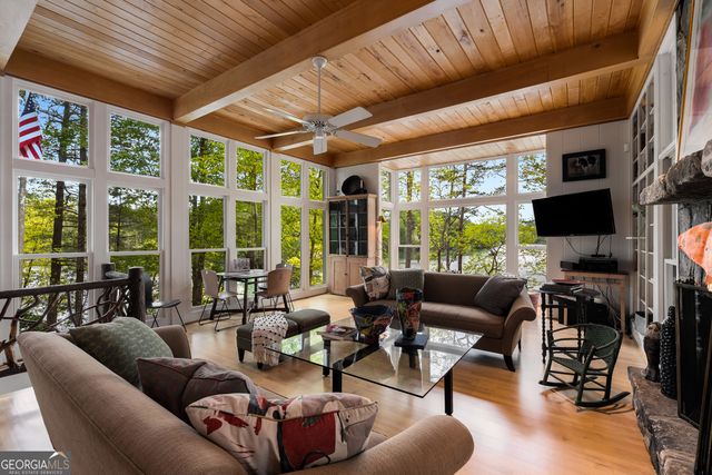 1006 Perrin Cove Road, Tiger, GA 30576