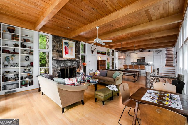 1006 Perrin Cove Road, Tiger, GA 30576