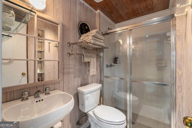 1006 Perrin Cove Road, Tiger, GA 30576