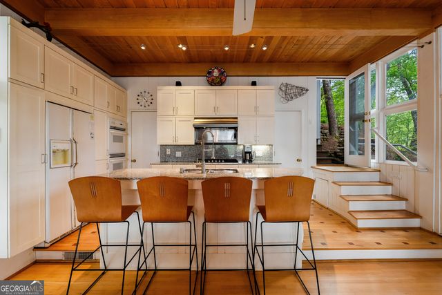 1006 Perrin Cove Road, Tiger, GA 30576