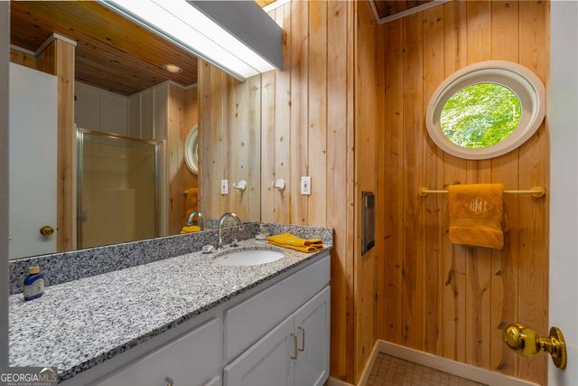 1006 Perrin Cove Road, Tiger, GA 30576