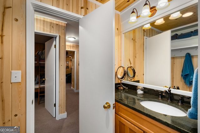 1006 Perrin Cove Road, Tiger, GA 30576