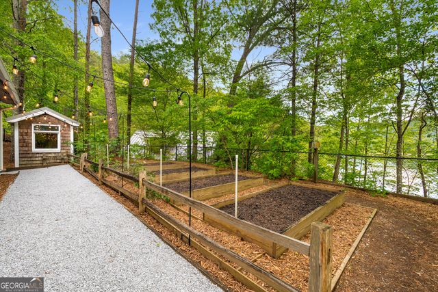 1006 Perrin Cove Road, Tiger, GA 30576