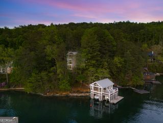 1006 Perrin Cove Road, Tiger, GA 30576