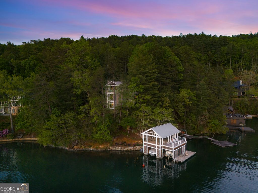 1006 Perrin Cove Road, Tiger, GA 30576