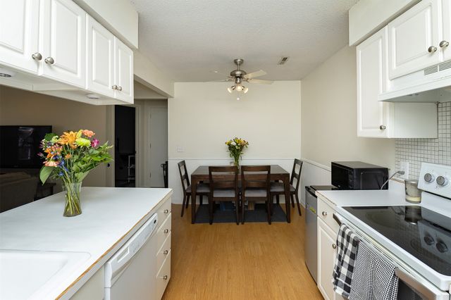 401 SE Lowell Drive 6, Ankeny, IA 50021