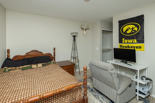 401 SE Lowell Drive 6, Ankeny, IA 50021