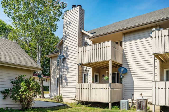 401 SE Lowell Drive 6, Ankeny, IA 50021