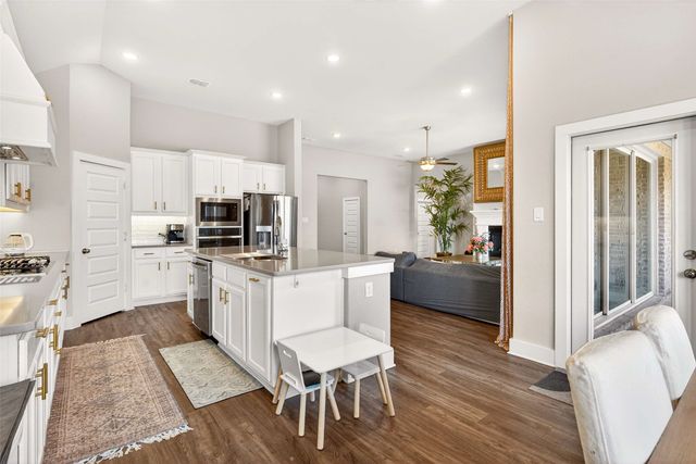 717 Lake Cove Drive, Little Elm, TX 75068