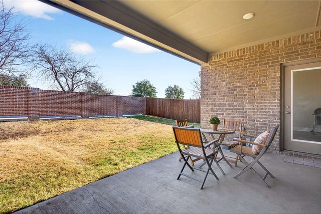717 Lake Cove Drive, Little Elm, TX 75068