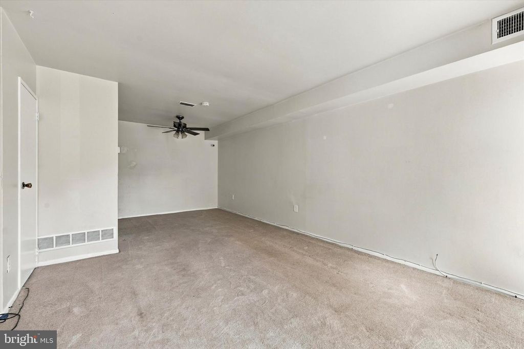 100 E GLENOLDEN AVENUE T-9 AVE #T-9, GLENOLDEN, PA 19036 — photo 4