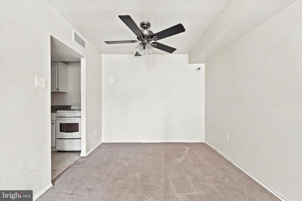 100 E GLENOLDEN AVENUE T-9 AVE #T-9, GLENOLDEN, PA 19036 — photo 5