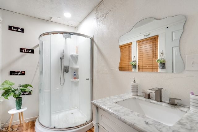 3130 E Overlook Road, Cleveland Heights, OH 44118