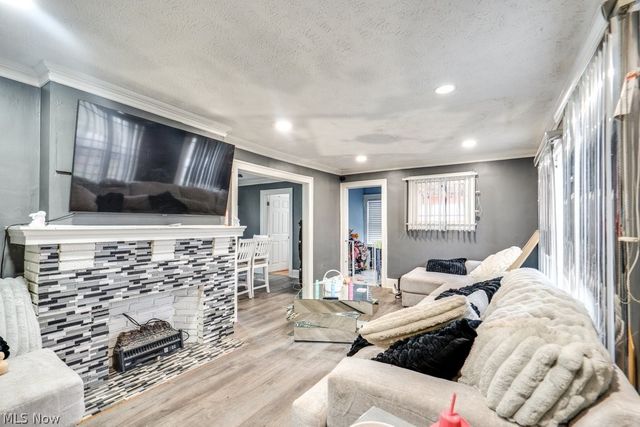 3130 E Overlook Road, Cleveland Heights, OH 44118