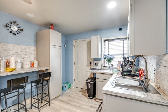 3130 E Overlook Road, Cleveland Heights, OH 44118