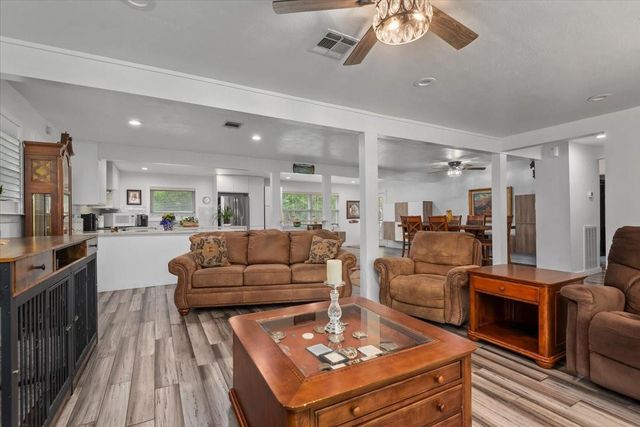 16701 Surrey Lane, Stagecoach, TX 77355