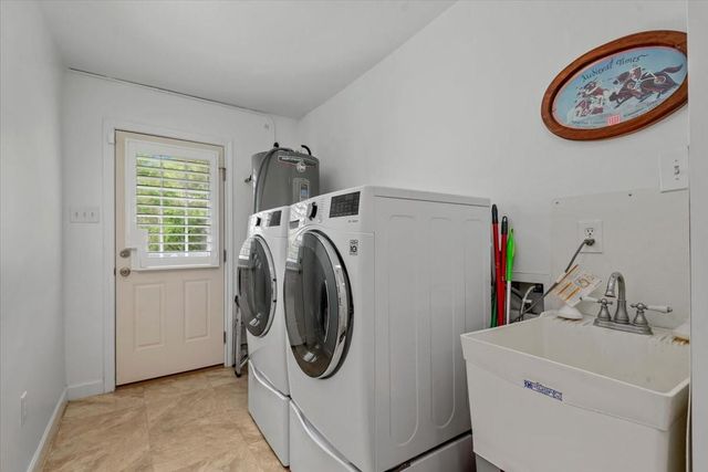 16701 Surrey Lane, Stagecoach, TX 77355