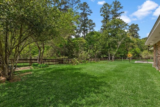 16701 Surrey Lane, Stagecoach, TX 77355