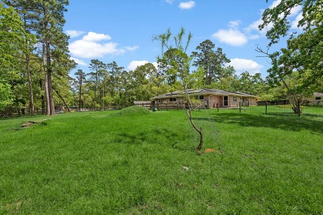 16701 Surrey Lane, Stagecoach, TX 77355