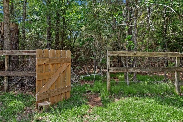 16701 Surrey Lane, Stagecoach, TX 77355