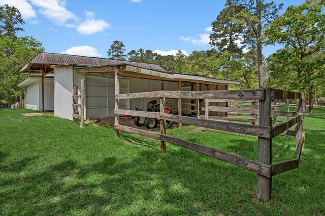 16701 Surrey Lane, Stagecoach, TX 77355