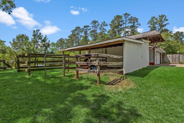 16701 Surrey Lane, Stagecoach, TX 77355