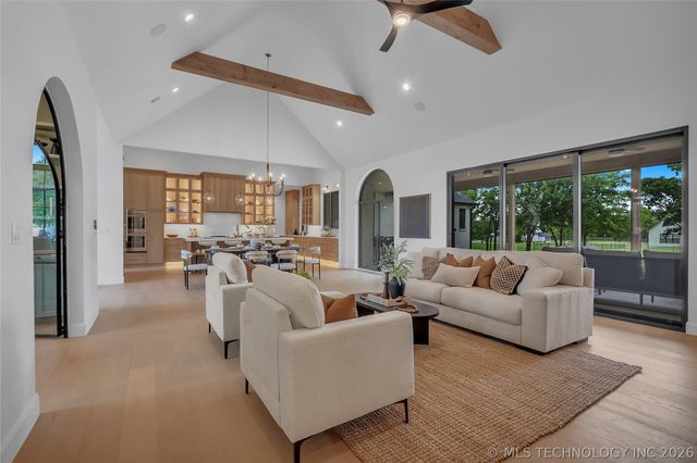 17763 E White Tail Cove, Owasso, OK 74055