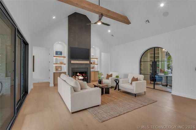 17763 E White Tail Cove, Owasso, OK 74055