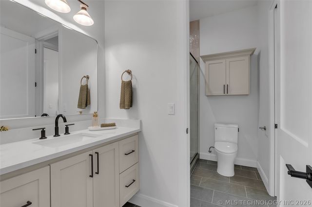 17763 E White Tail Cove, Owasso, OK 74055