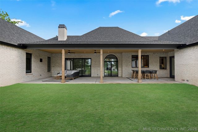 17763 E White Tail Cove, Owasso, OK 74055