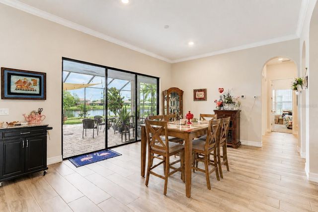 18014 WOODLAND VIEW DRIVE, Lutz, FL 33548