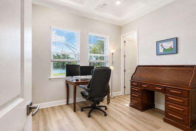 18014 WOODLAND VIEW DRIVE, Lutz, FL 33548