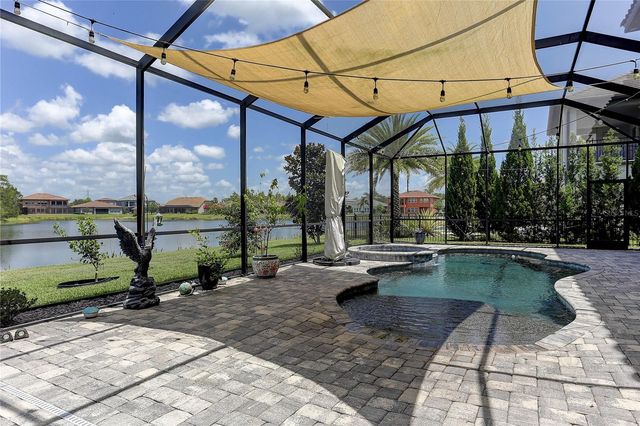 18014 WOODLAND VIEW DRIVE, Lutz, FL 33548