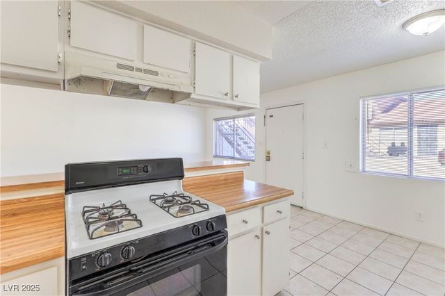 3109 North Walnut Road B, Las Vegas, NV 89115