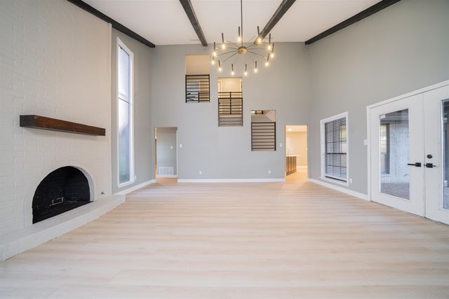 1005 Mockingbird Ln, Longview, TX 75601