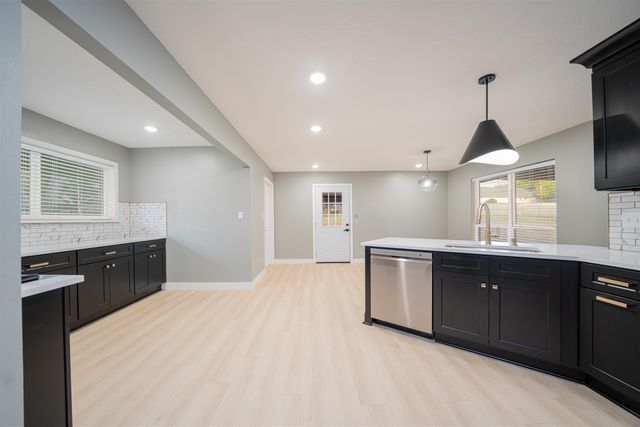 1005 Mockingbird Ln, Longview, TX 75601