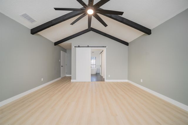 1005 Mockingbird Ln, Longview, TX 75601