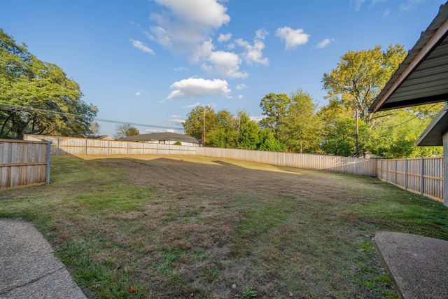 1005 Mockingbird Ln, Longview, TX 75601