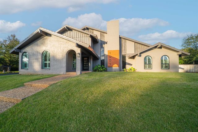 1005 Mockingbird Ln, Longview, TX 75601