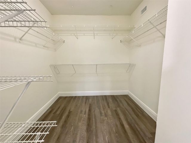 9357 SW 77 Avenue 5-235, Miami, FL 33156