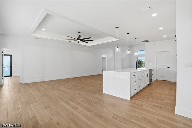 3903 15th ST SW, Lehigh Acres, FL 33976